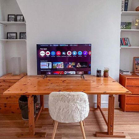 Well Located Apartment In パリ エクステリア 写真